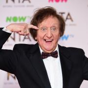 Was Ken Dodd playing the London Apollo? See 