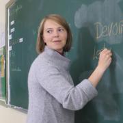 The number of foreign language teachers in Scotland is falling