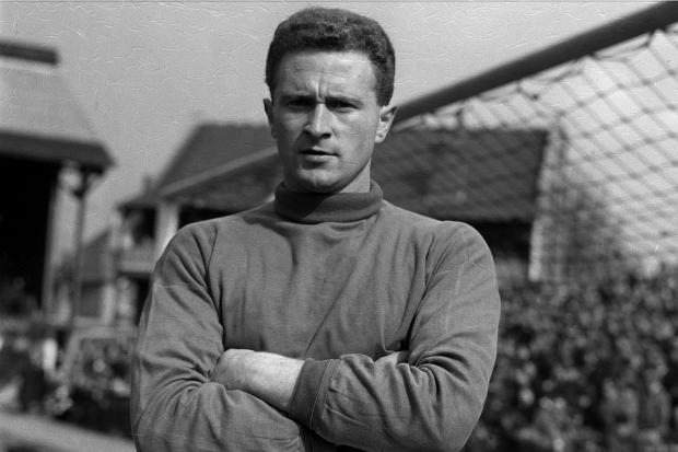 File photo dated 05-09-1957 of Manchester United and Ireland goalkeeper Harry Gregg..