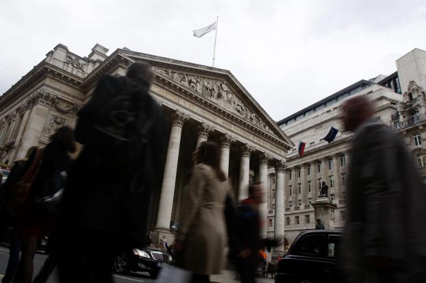 LONDON, UNITED KINGDOM - SEPTEMBER 22:  Commuters make their way home past the Bank of England at the end of the working day on September 22, 2011 in London, England. Minutes from a recent meeting of the Bank of England's Monetary Policy Committee