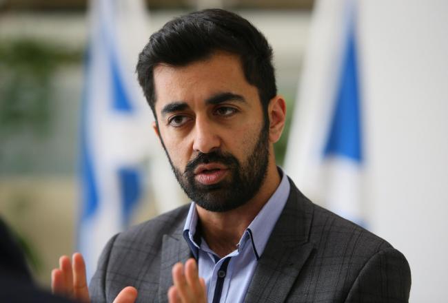 Humza Yousaf: Falsifying results fears if negative test allowed instead of vaccine passport