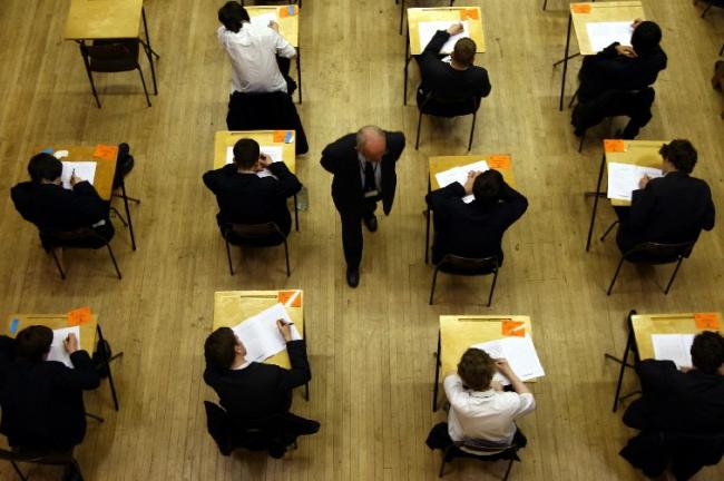 OECD experts have set out a range of options for overhauling Scotland's exams and assessment system.