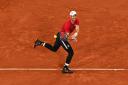Andy Murray found it tough going against Stan Wawrinka, losing in three sets in the first round at Roland Garros