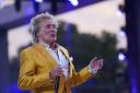 Rod Stewart fulfils pledge as he pays for scans for members of the public