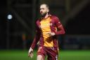Kevin Van Veen hit his 20th goal of the season as Motherwell won at Easter Road.