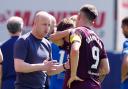 Hearts manager Steven Naismith, left, speaks to striker Lawrence Shankland at Tynecastle yesterday