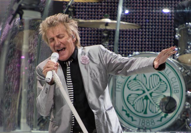 NEWARK, NJ - DECEMBER 07:  Rod Stewart performs at Prudential Center on December 7, 2013 in Newark, New Jersey.  (Photo by Dave Kotinsky/Getty Images).