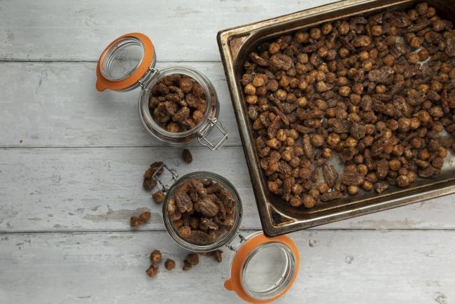 Festive caramelised nuts, a great snack to enjoy in front the the tv