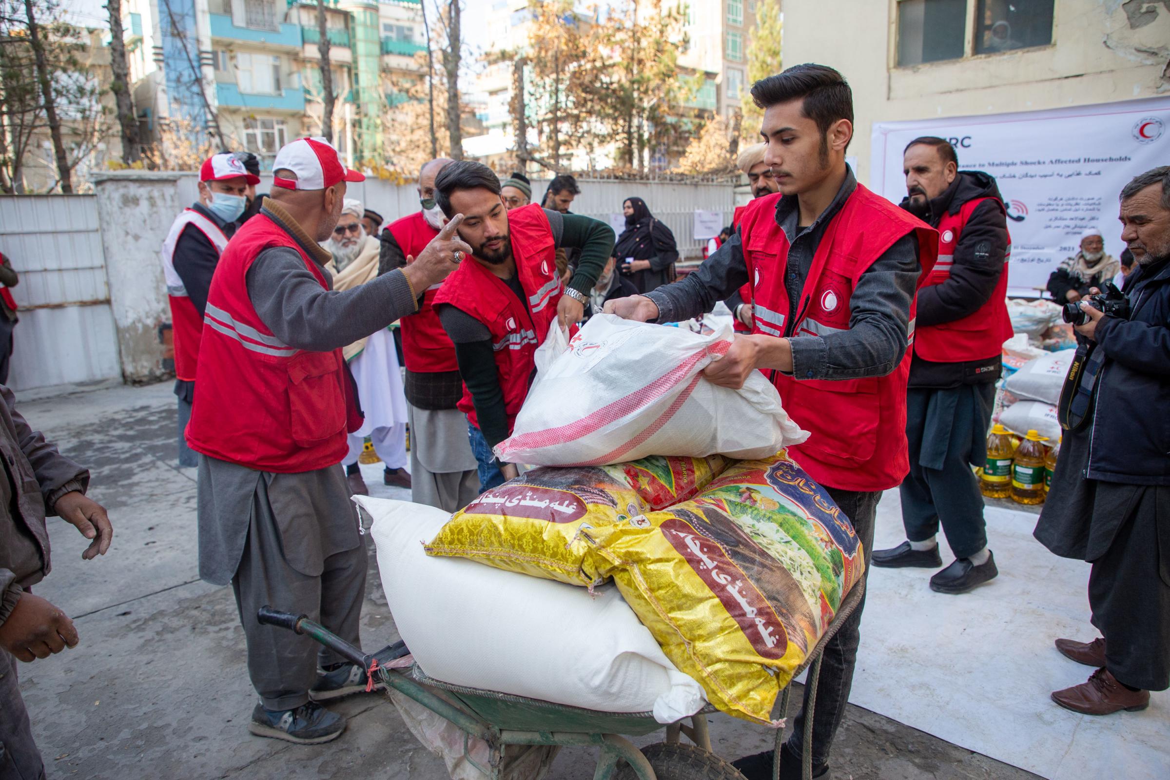 Food and medical aid distribution by the Afghan Red Crescent. 