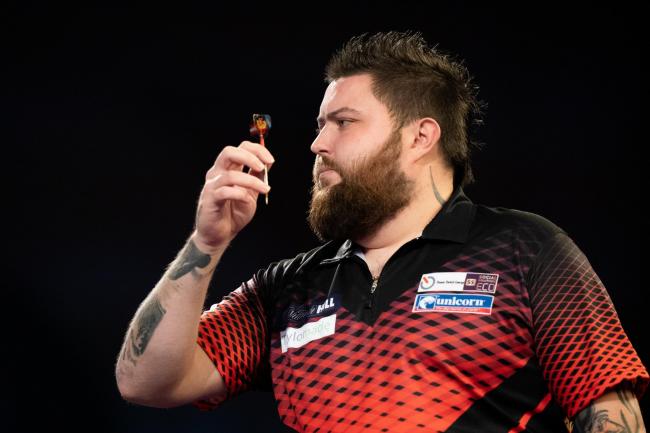 Michael Smith edges past James Wade in PDC World Darts Championships semi-final