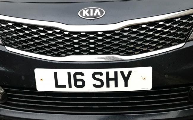 Hugh Peebles spotted this registration plate, making us wonder if the car it comes with has tinted windows