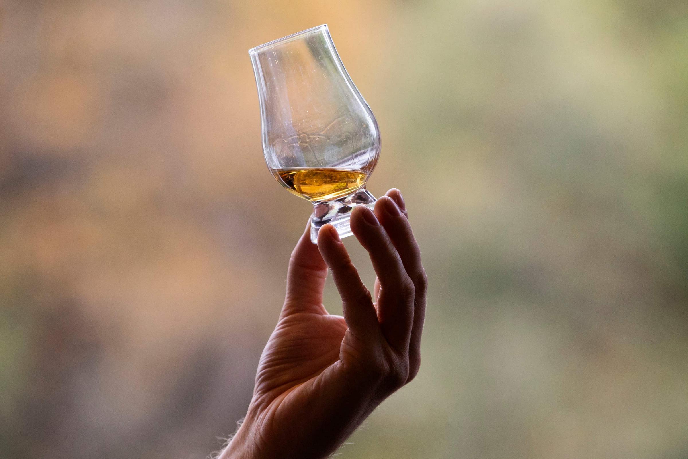 Whisky experiences for Burns Night across the UK from Buyagift, Experiences Days and more