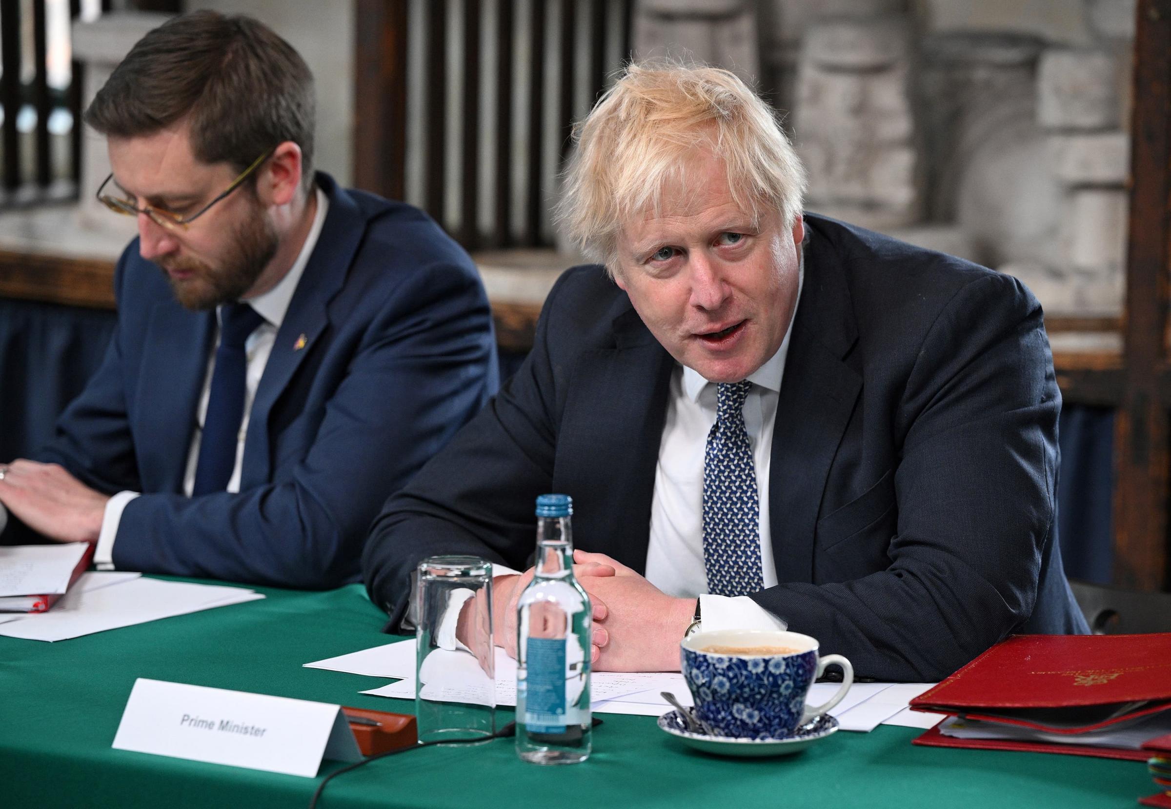 Civil Service: Boris Johnson wants to cut 90,000 civil servants