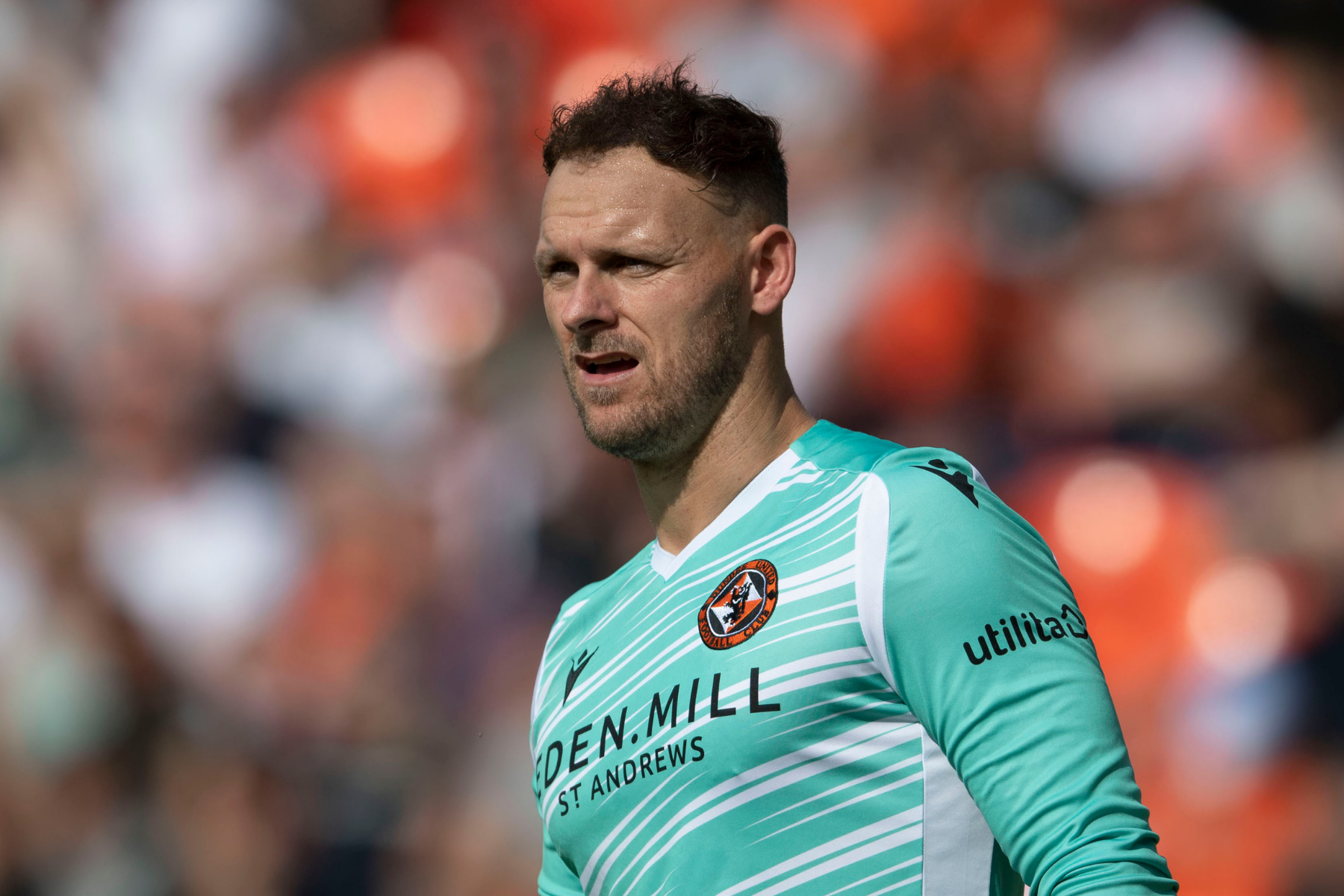 St Mirren sign Trevor Carson from Dundee United for undisclosed fee