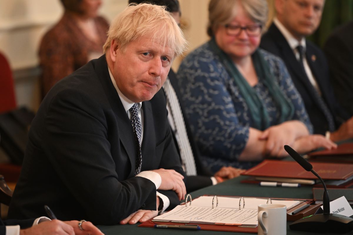Boris Johnson finally agrees to resign as Prime Minister as Cabinet loses faith
