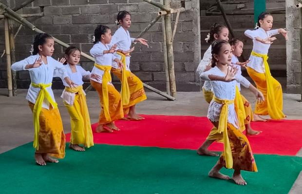 HeraldScotland: Youngsters at ceremony to mark ground breaking at Bali school