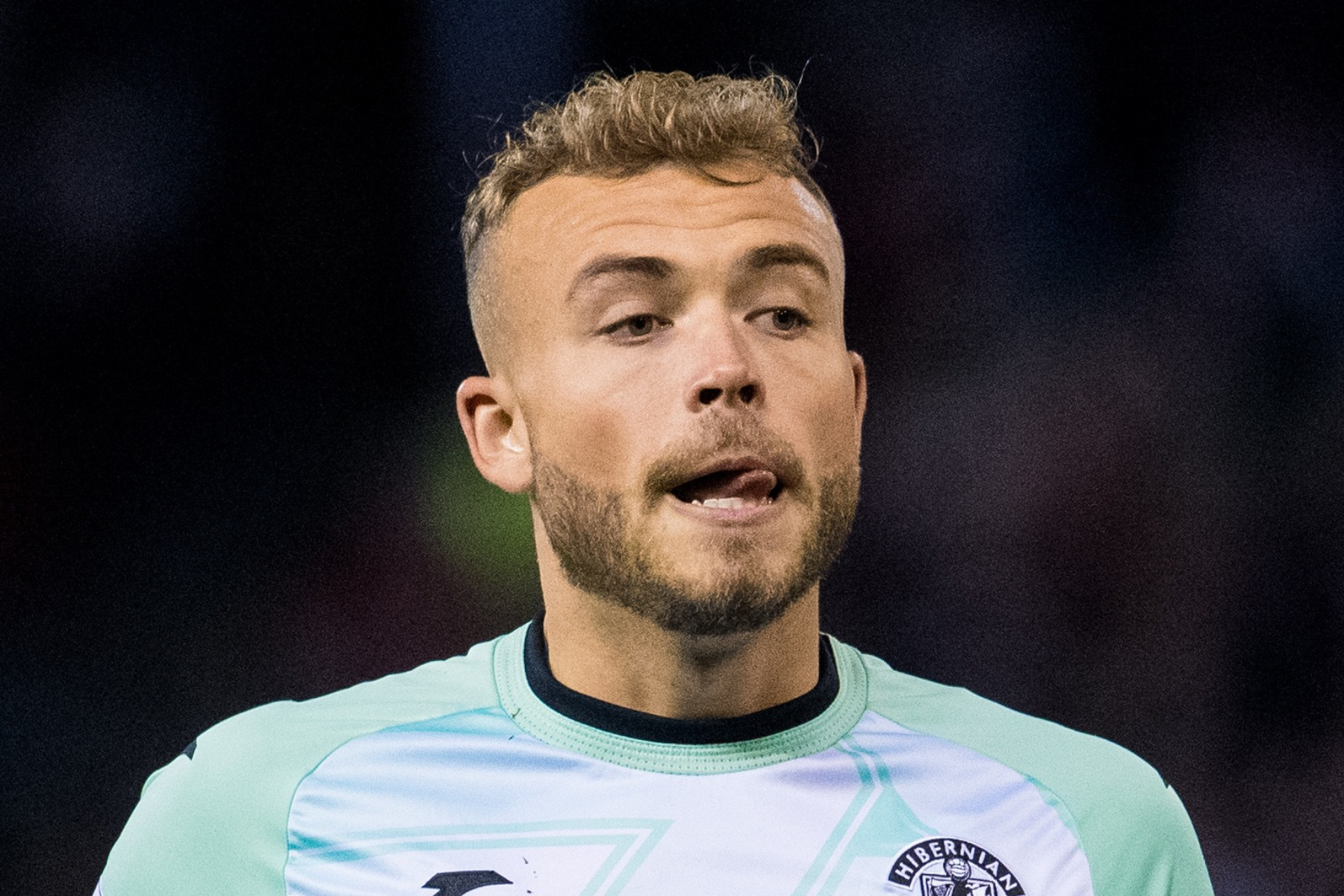 Johnson has no issue playing Ryan Porteous after Hibs deal rejected