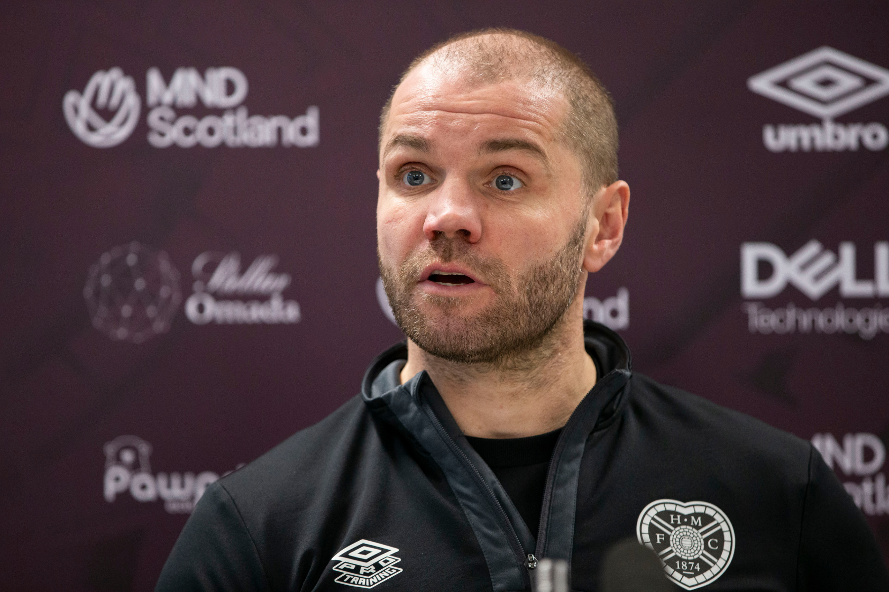 Robbie Neilson urges Hearts to focus on Hibs after Aberdeen rout