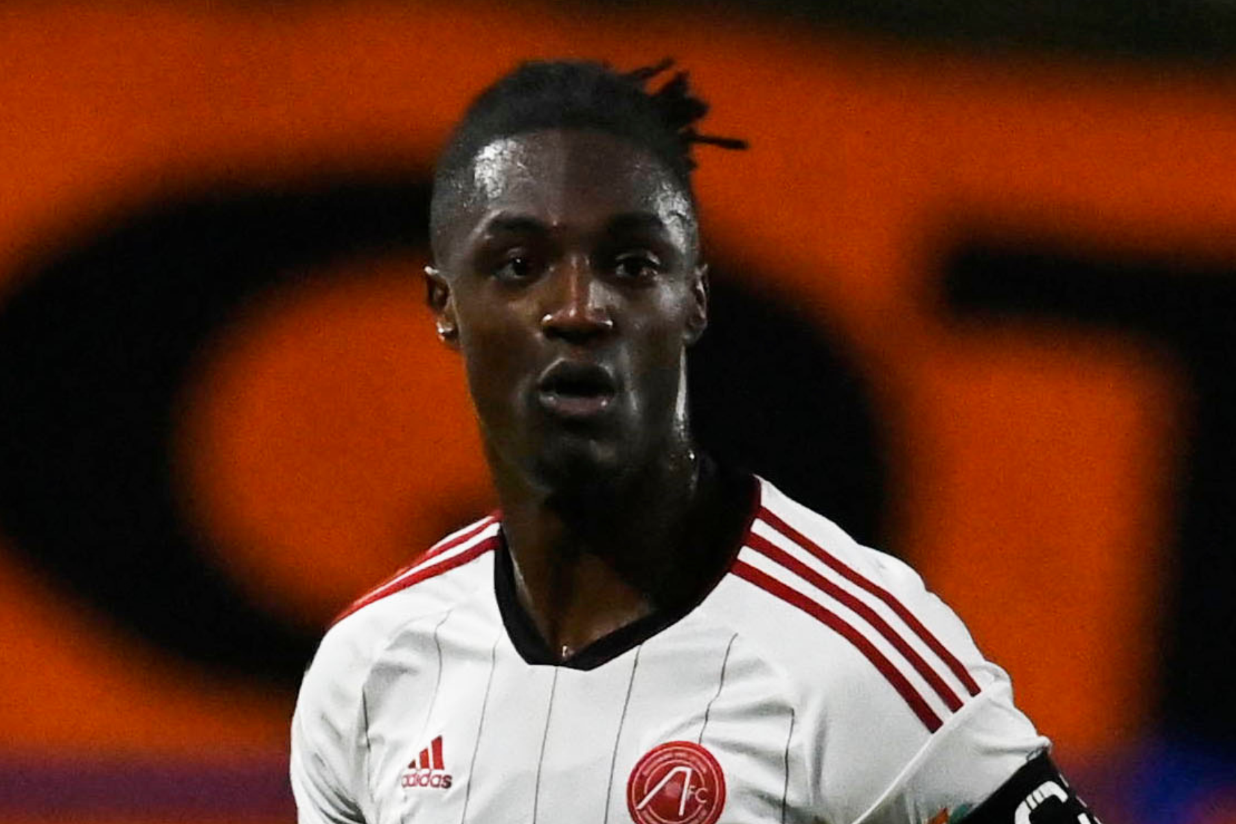 Aberdeen captain Anthony Stewart joins MK Dons on loan