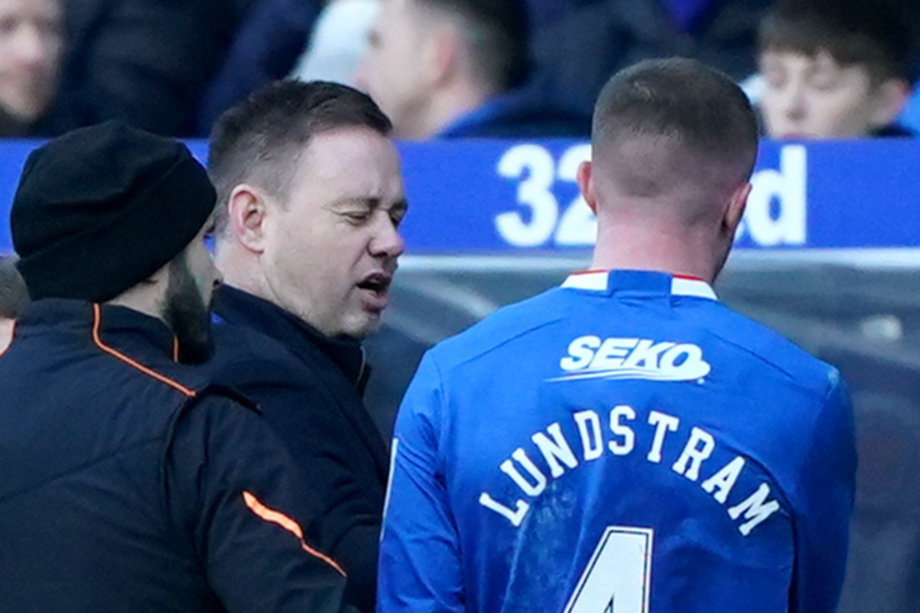 Rangers dealt major injury blow as John Lundstram limps off