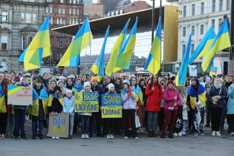 Glasgow stands in solidarity with Ukraine on one year anniversary – NewsEverything Scotland