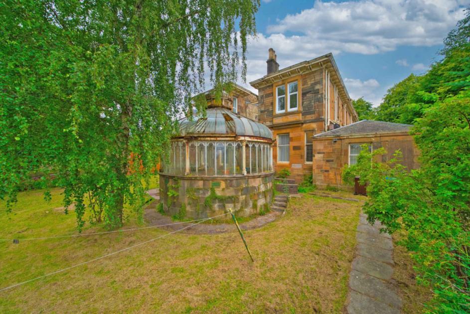 'Dream fixer-upper' Victorian mansion in Glasgow's south side up for sale
