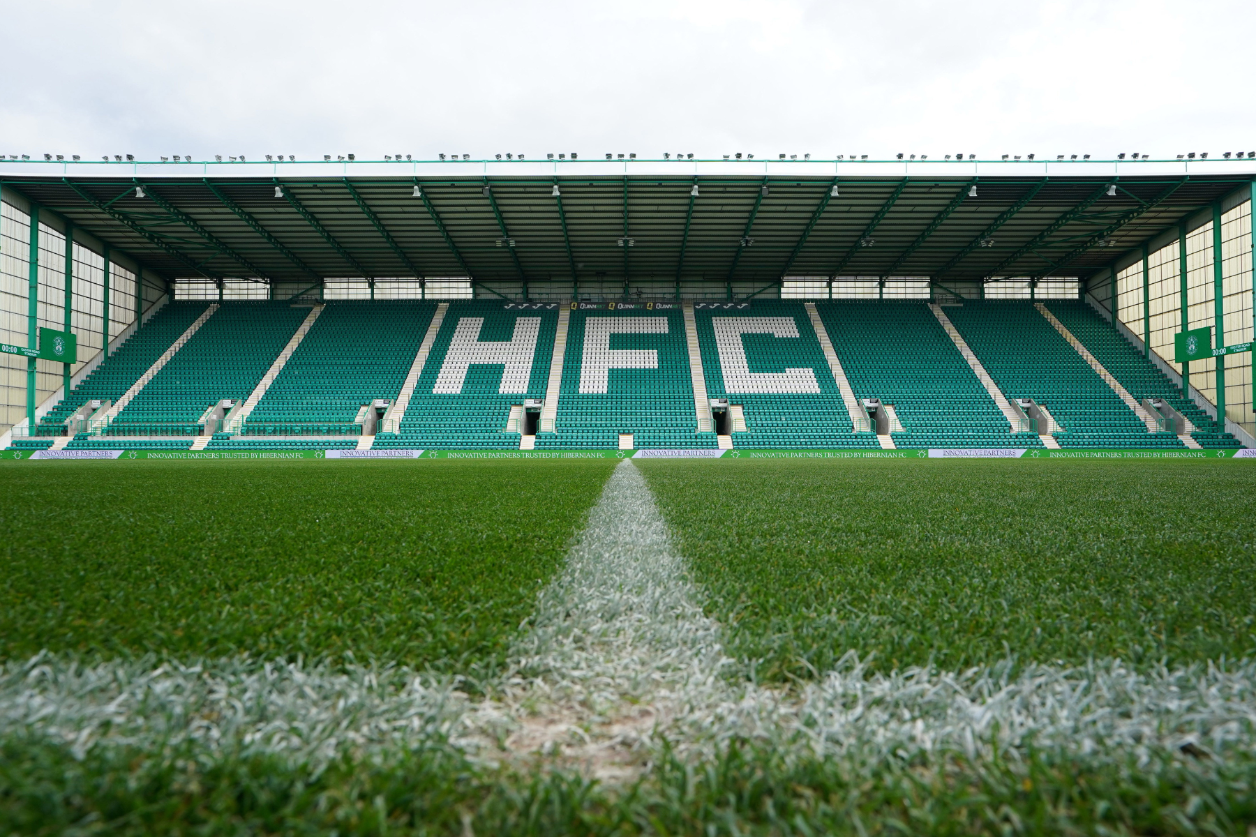 Hibs announce passing of three-time director Stephen Dunn