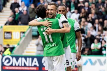 Winning start at Easter Road for Montgomery as Hibs beat St Johnstone