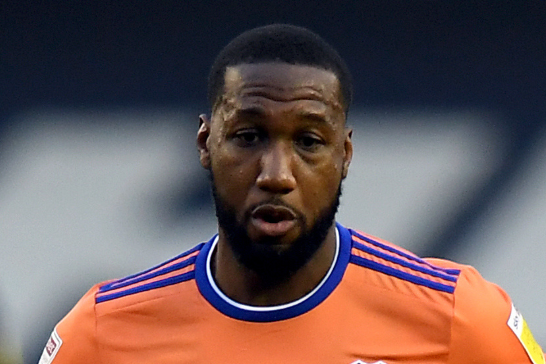 Hoilett makes Aberdeen move as winger reunited with Warnock