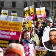 Frankie Boyle has signed a letter in support of anti-racism protestors in Erskine