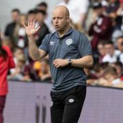 Hearts technical director Steven Naismith has urged his players to bounce back against Motherwell this weekend