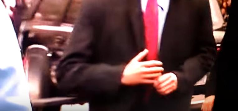Internet Investigates Whether Trump's Bodyguard Wore Fake Arms During The  Inauguration