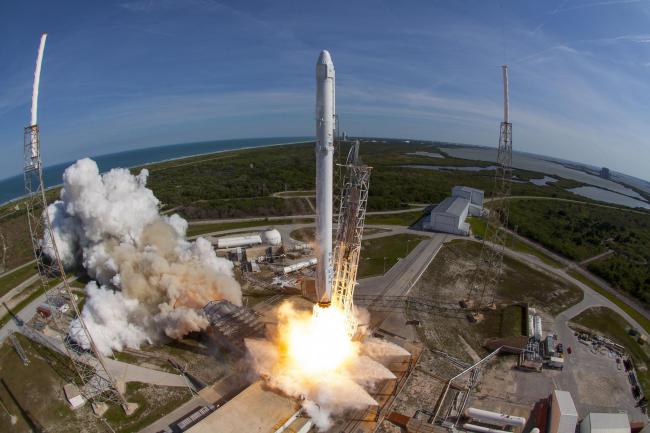 CAPE CANAVERAL, FL - APRIL 8: In this handout provided by the National Aeronautics and Space Administration (NASA), SpaceXs Falcon 9 rocket and Dragon spacecraft lift off from Launch Complex 40 at the Cape Canaveral Air Force Station for their eighth offi