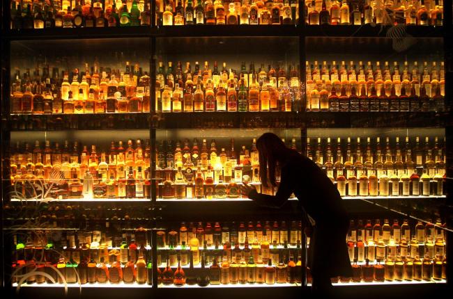 The SWA said its report shows the "huge" contribution whisky makes to the Scottish and UK economies.